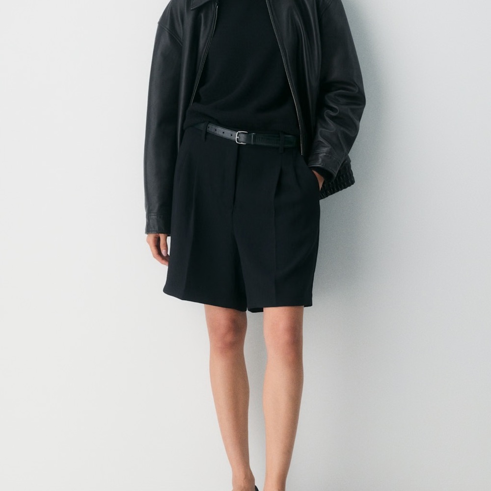 Aritzia Effortless Short